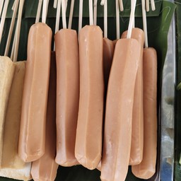 ไส้กรอกเนยชีส