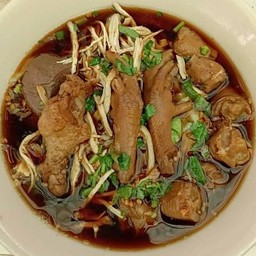 ก๋วยเตี๋ยวไก่ ข้อ-เนื้อ-น่อง-ตีนไก่-เลือด