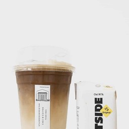 ลาเต้นมโอ๊ตเย็น