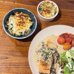 ผักโขมอบชีส