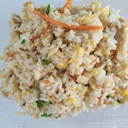 ข้าวผัดไก่กรอบ(พิเศษ)