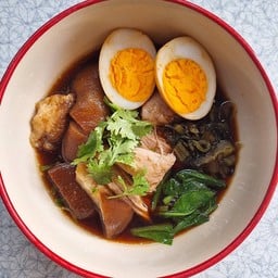 ขาหมูเฮียเษม ขาหมูเฮียเษม