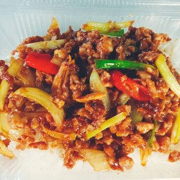 น้ำพริกเผาหมูสับราดข้าว