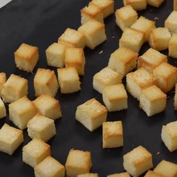 ขนมปังอบกรอบ ฟรี ซอสดิป