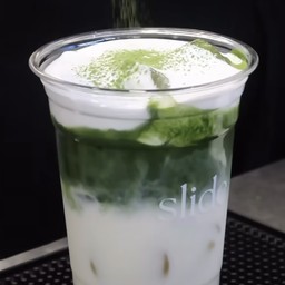 Milk Cream Matcha Latte