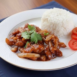 ข้าวหมูผัดซอสบาร์บีคิวโคลส์