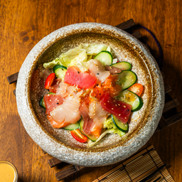 สลัดปลาดิบรวม