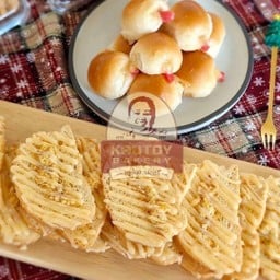 ร้านปังแลบลิ้นครูต้อยแท้ 100% ปากซอยแบริ่ง 11