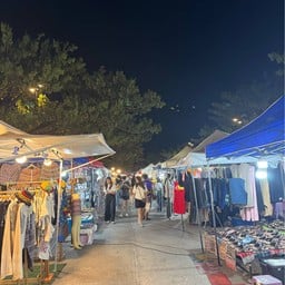 ถนนคนเดินนิมมานซอย 6