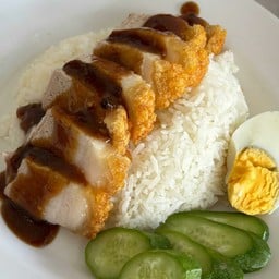 ข้าวหมูกรอบ