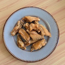 ปีกไก่ทอดน้ำปลา