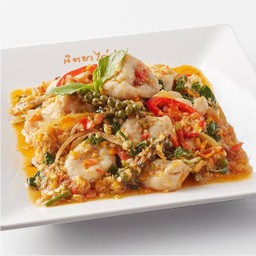 ผัดฉ่าลูกชิ้นปลากราย