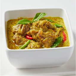 แกงเขียวหวานเนื้อพริกขี้หนูหอม