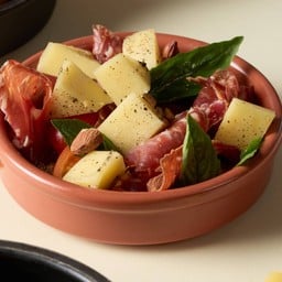 พาเว่เเฮม และชีสมันเชโก