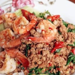 กระเพรากุ้ง+หมูสับ