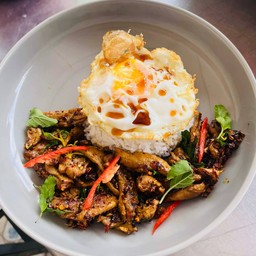 ผัดพริกเผาเป็ด+ไข่ดาว