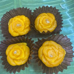 ร้านเรือนขนมไทย (สาขา ตลาดกลางคืน จตุจักร) ตลาดนัดกลางคืนสวนจตุจักร