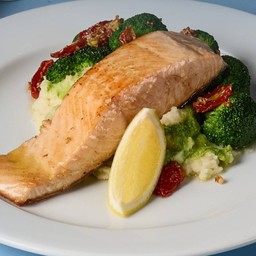 สเต็กแซลมอน