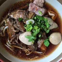 เกาเหลาเนื้อรวม