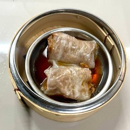 ก๋วยเตี๋ยวหลอดไส้หมูแดง