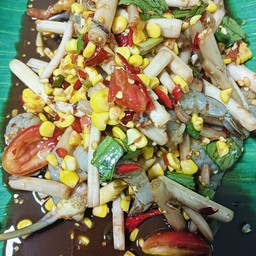 ตำข้าวโพดไหลบัวกุ้งสด