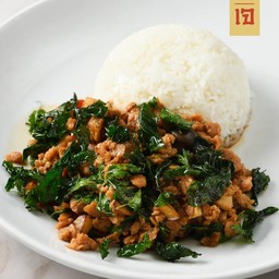 ผัดกระเพราไก่เจ ราดข้าว