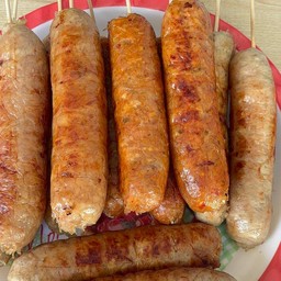 ร้านไส้กรอกอีสานเจ๊น้อย 1