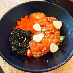 ข้าวหน้าแซลม่อนดอง+ไข่ดองโชยุ