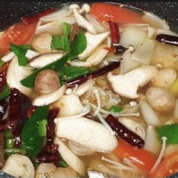 ต้มแซ่บเห็ดเจ