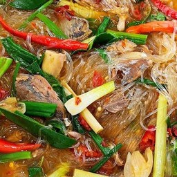 แกงวุ้นเส้นใส่ปลากระป๋อง