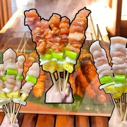 ผลไม้สดพร้อมทาน&บาร์บีคิว หน้า รพ เชียงคำ