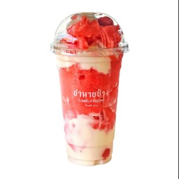สตอเบอรี่โยเกิร์ตปั่น