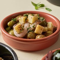 มะกอกรวม, เเตงกว่าผักดอง และชีสค็อมเต้