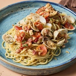 สปาเก็ตตี้หอยตลับซอสไวน์ขาว