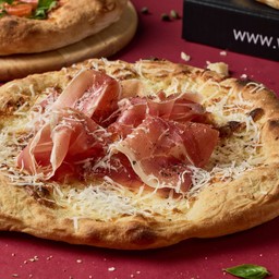 พิซซ่าเซอราโนคาร์โบนาร่า