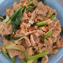 ผัดซีอิ้วหมู/ไก่