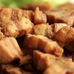 ข้าวหมูกรอบเจคั่วเค็ม