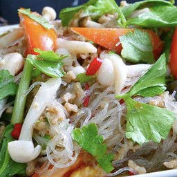 ยำวุ้นเส้นเจ