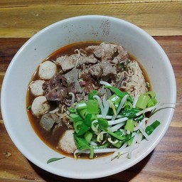 บ้านก๋วยเตี๋ยวเรืออยุธยา