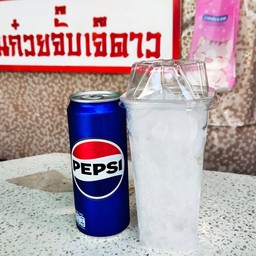 เป๊ปซี่ กระป๋อง+ น้ำแข็ง