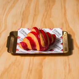 RASPBERRY CROISSANT
