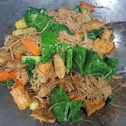 ผัดซีอิ๊วเจ  (ระบุเส้นตามชอบ)