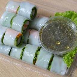 ก๋วยเตี๋ยวลุยสวนใส้เห็ดสามอย่าง