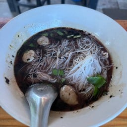 เตี๋ยวเรือยุดยา PTT Station ปตท.เนินหิน