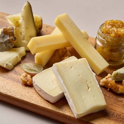 แพลตเตอร์ชีสรวม