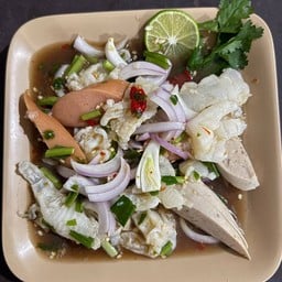 ยำเล็บมือนาง