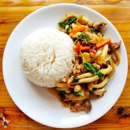 ขนมจีนเส้นสด&อาหารจานด่วน by ครัวคุณต้อม หมู่บ้านมณีแก้วคันทรี่