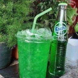 Cat cafe อุทัยธานี