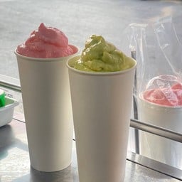 สตอเบอรี่สมูตตี้