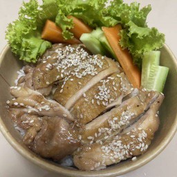 ข้าวหน้าไก่ซอสเทริยากิ